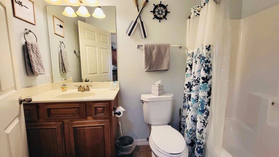 Full size bathroom in the living room