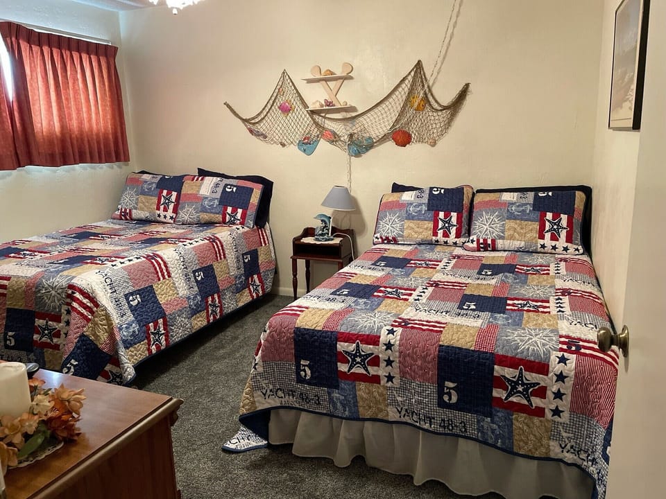 Guest bedroom
