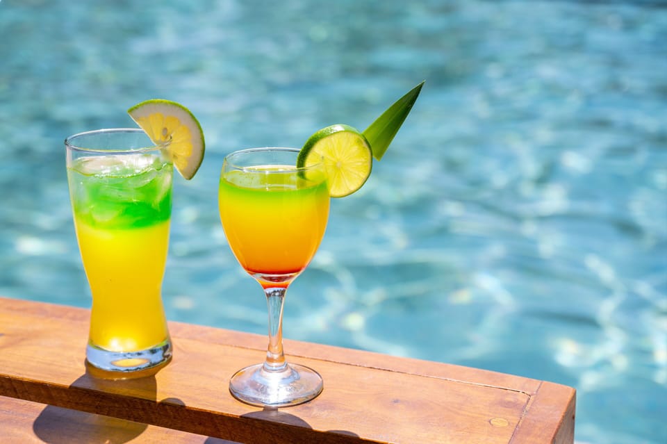 Poolside bar