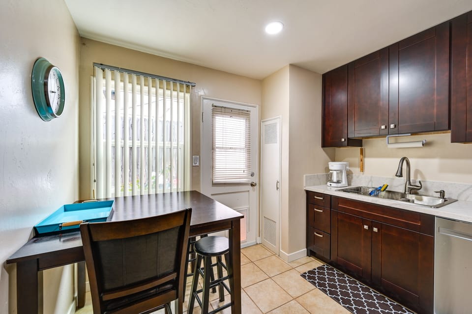 Breakfast Nook