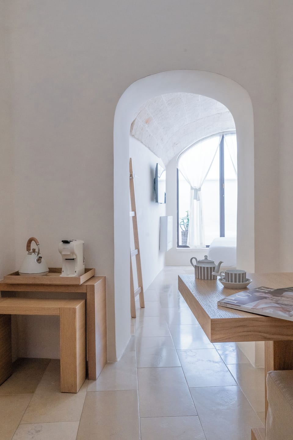 Suite | Living area | LCD TV