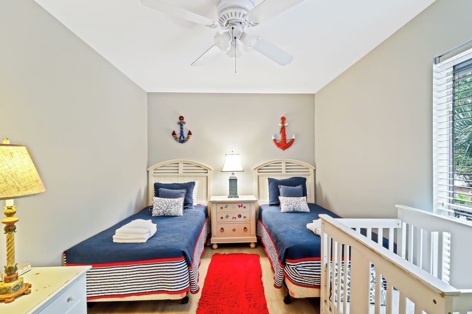 Nice crib available!