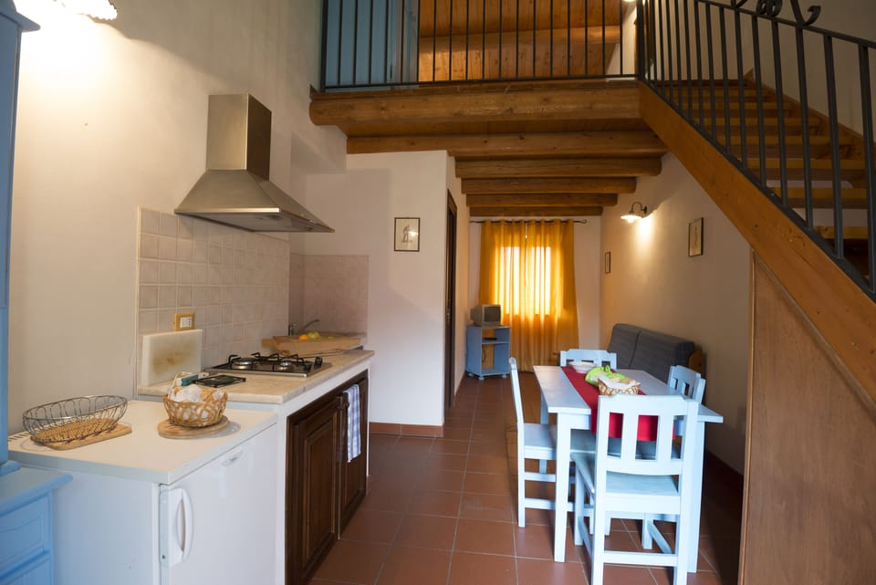 Classic Apartment | Cribs/infant beds, free WiFi, bed sheets, wheelchair access