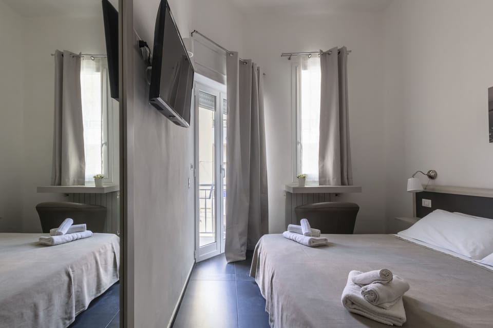 Superior Double or Twin Room, 1 Bedroom | Minibar, in-room safe, desk, cribs/infant beds
