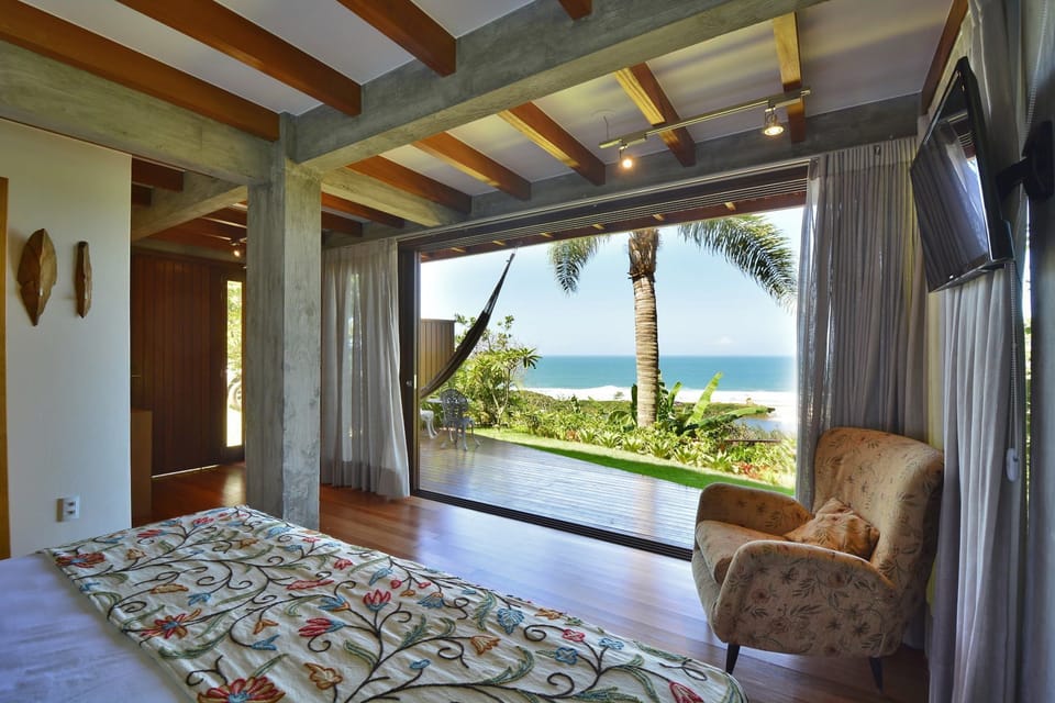 Comfort Double Room Single Use, 1 Queen Bed, Ocean View, Oceanfront | Room amenity