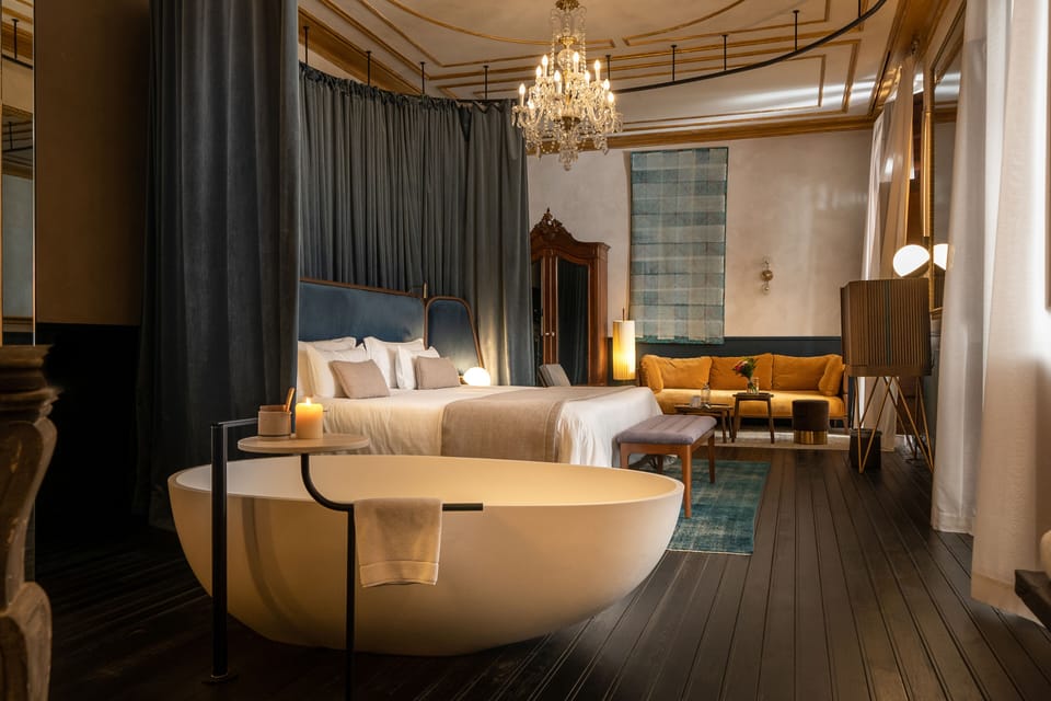 Premium Suite | 1 bedroom, Egyptian cotton sheets, premium bedding, down comforters