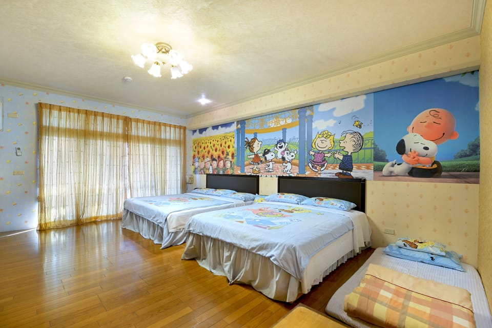Superior Room, 2 Bedrooms, Non Smoking | Bathroom | Shower, rainfall showerhead, free toiletries, hair dryer