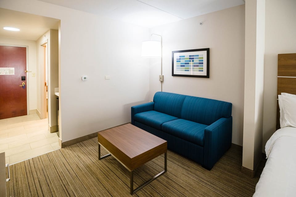 Premium bedding, down comforters, pillowtop beds, in-room safe