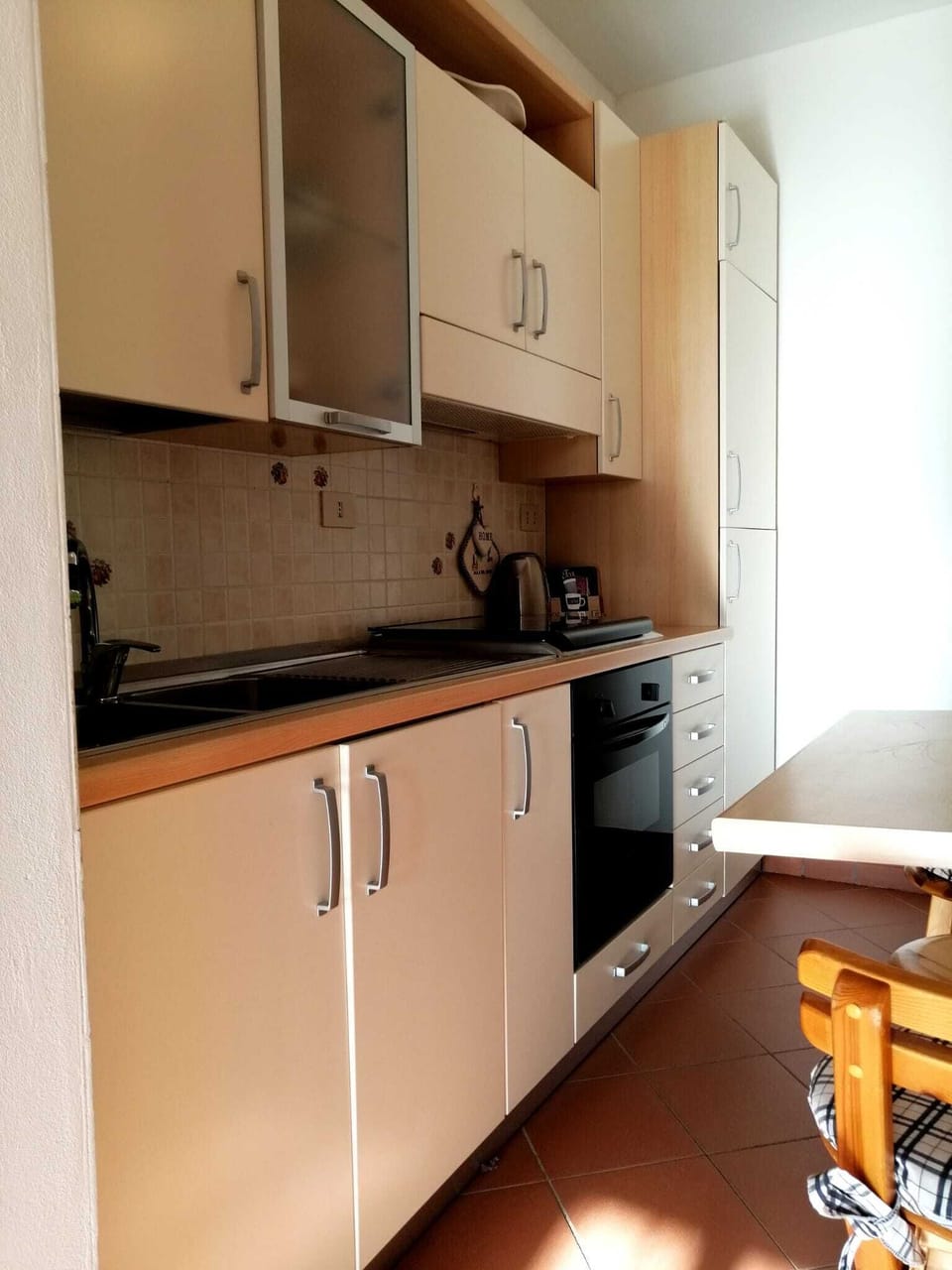 Traditional Apartment, 1 Queen Bed with Sofa bed | Private kitchen | Shared fridge, electric kettle