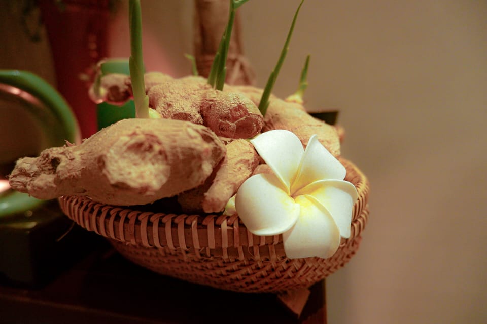 Couples treatment rooms, sauna, hot tub, steam room, body treatments