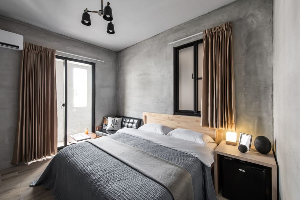 Comfort Double Room, 1 Queen Bed | Premium bedding, desk, blackout drapes, soundproofing