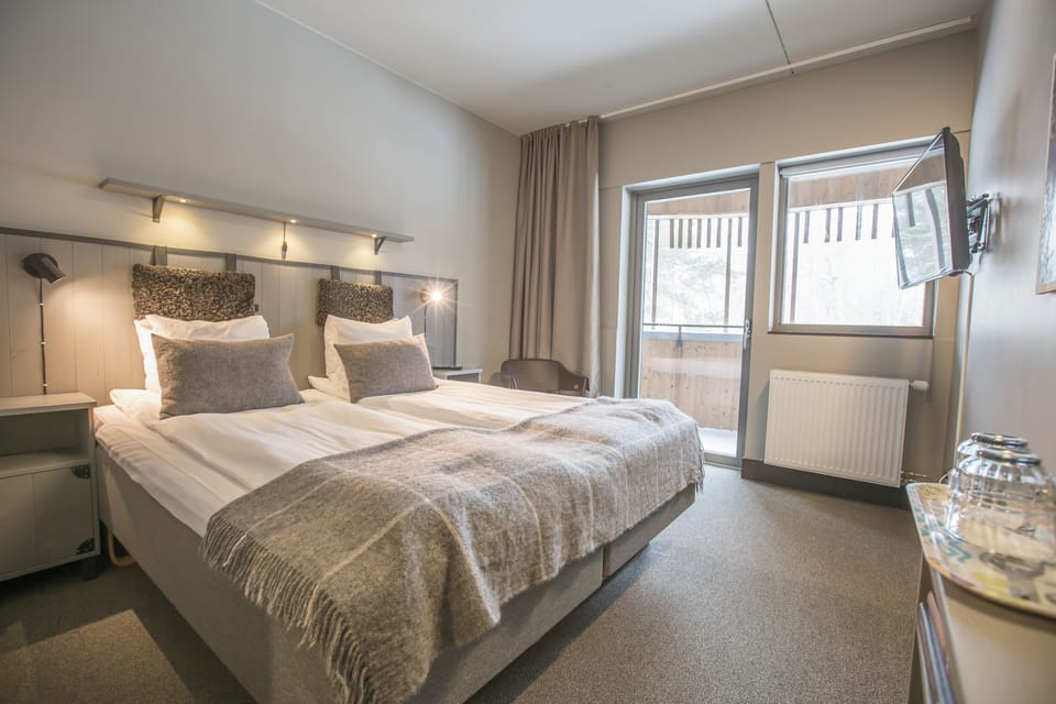 Room | Blackout drapes, iron/ironing board, cribs/infant beds, free WiFi