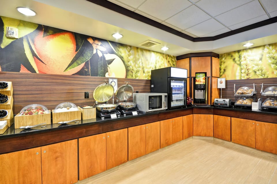 Free daily self-serve breakfast