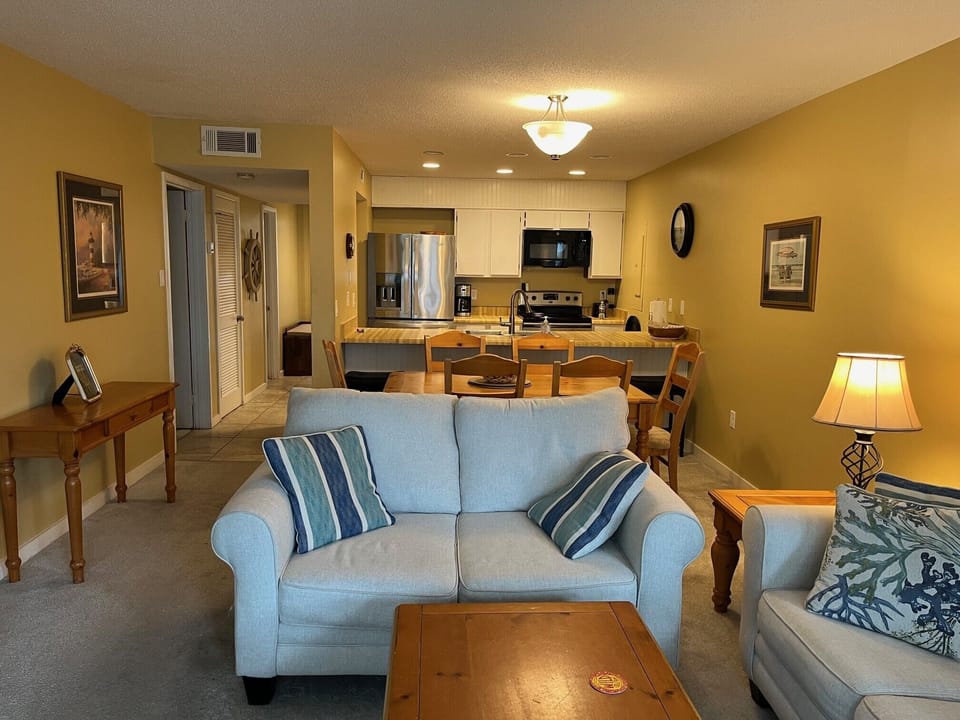Living Room Looking Toward Kitchen
