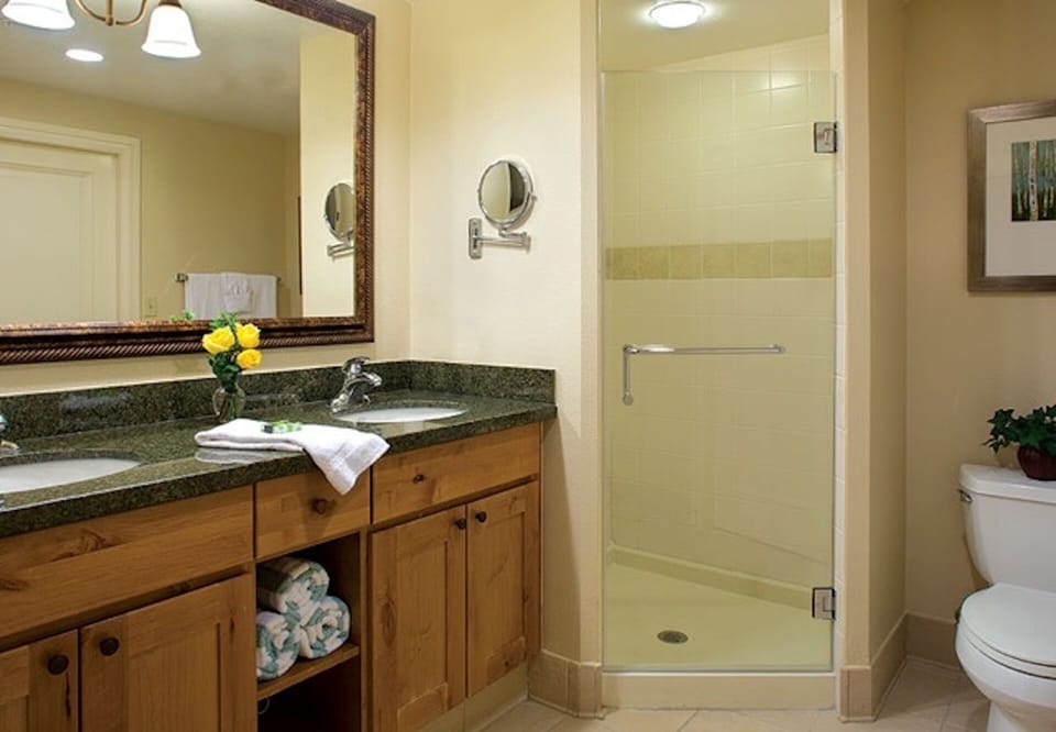 Villa Bathroom