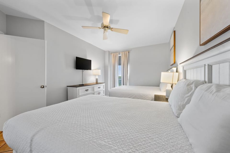 Pelican Pointe 803 Bedroom 3 with two Double Beds