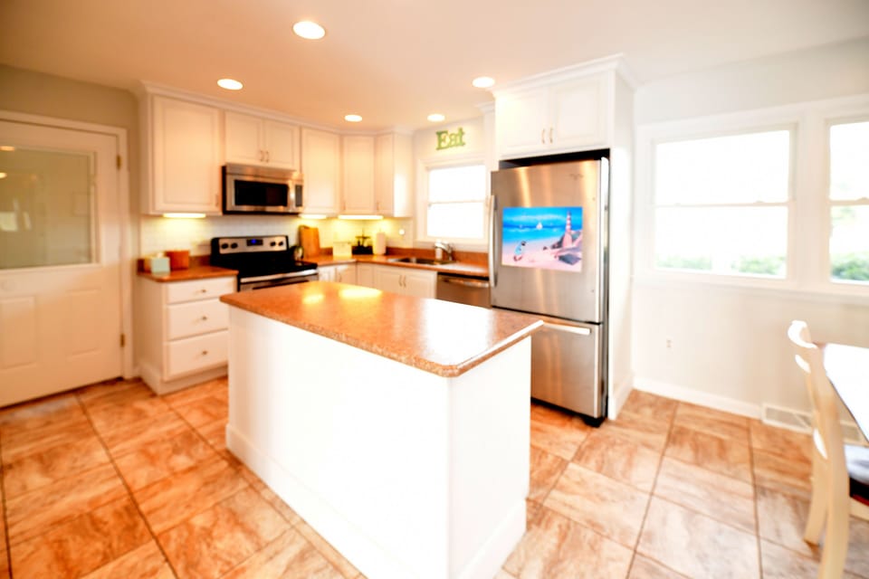 Kitchen with silverware and dishes included 