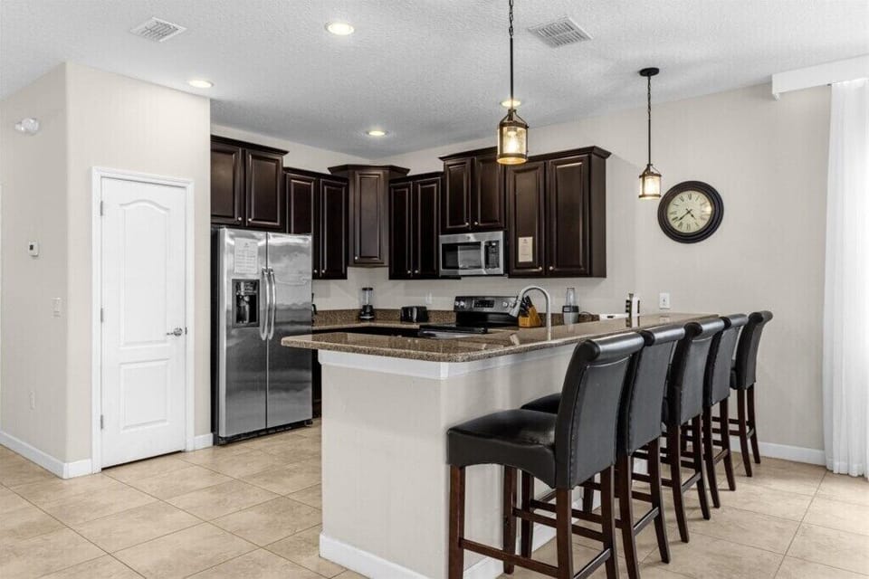 1532 Moon Valley Dr 6.jpg