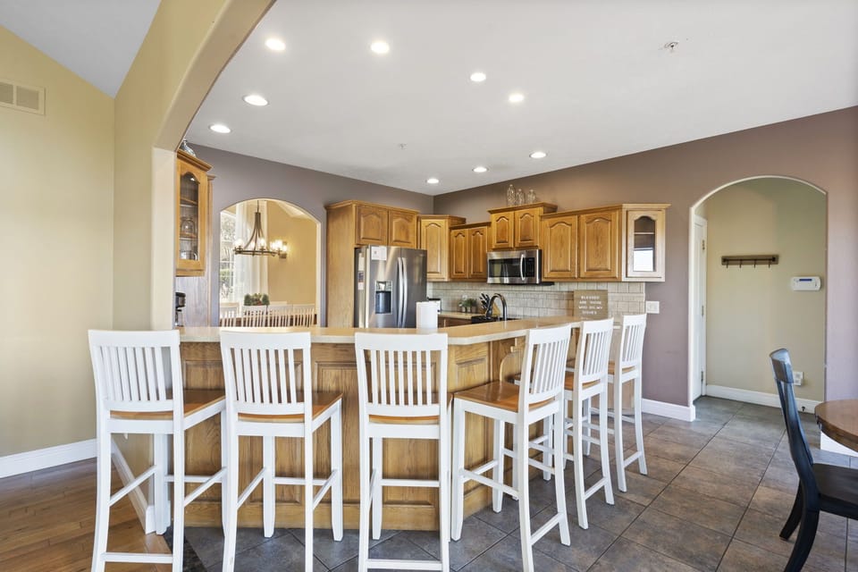 Plenty of seating at the counter in the fully stocked kitchen