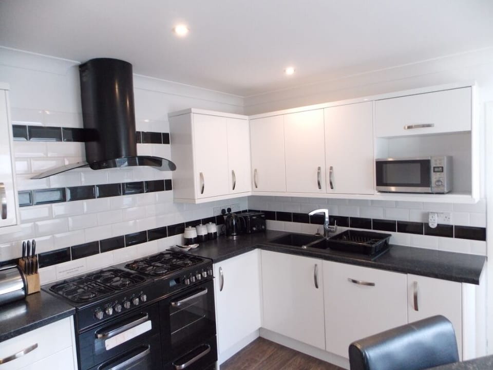 Well equipped kitchen