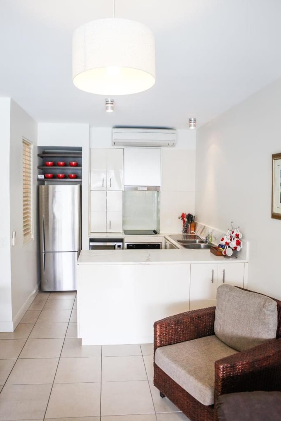 Deluxe Apartment, 2 Bedrooms, Pool View | Private kitchen | Full-size fridge, microwave, oven, stovetop