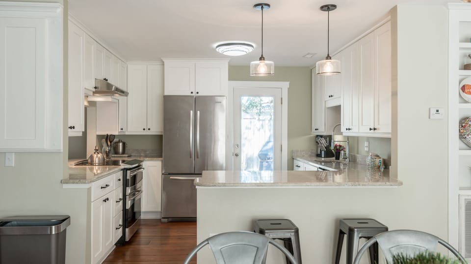 Beautiful kitchen with all new stainless appliances, fully outfitted!