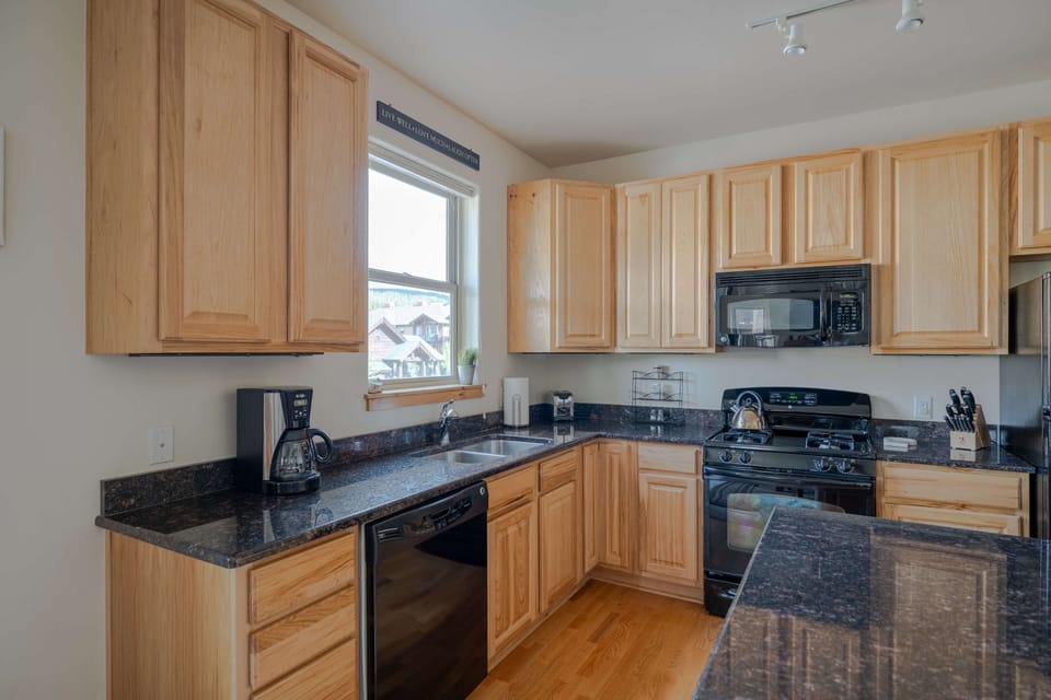 Fully equipped kitchen