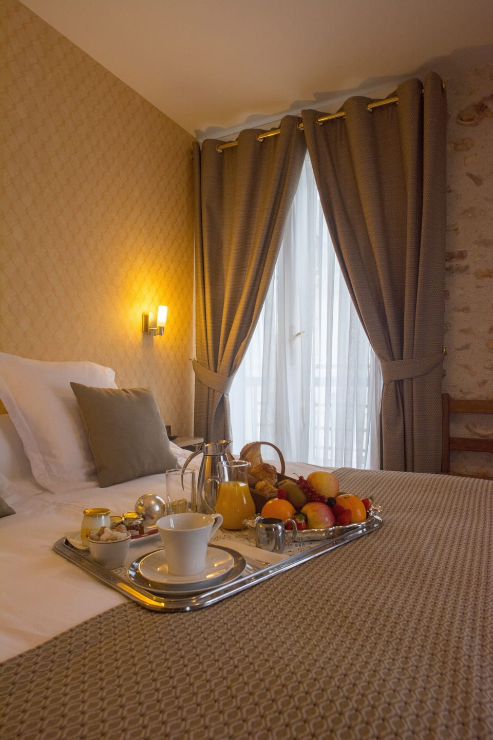 Basic Room, 1 Double Bed, City View | Premium bedding, in-room safe, individually decorated