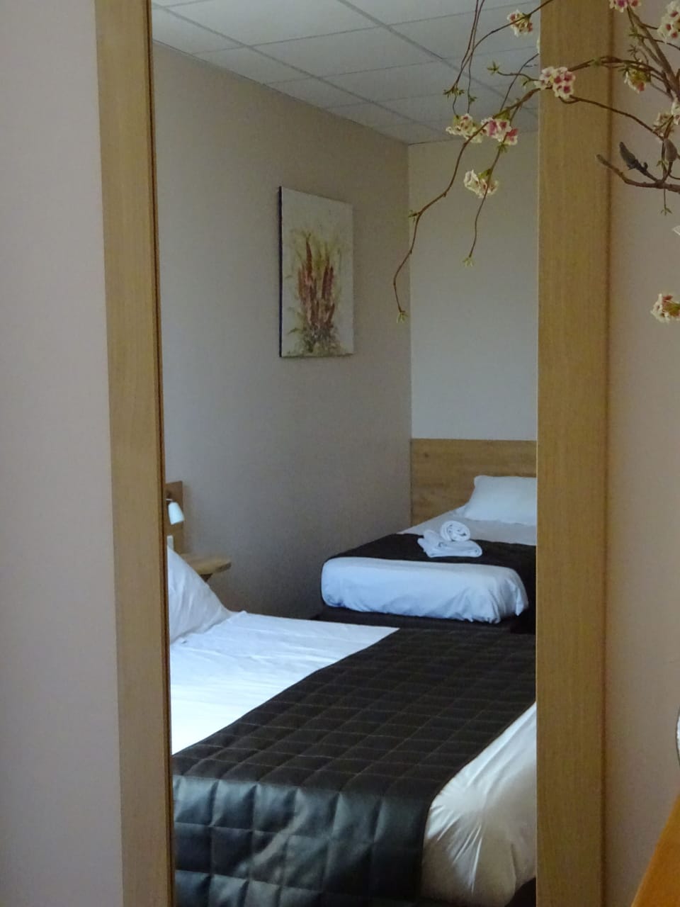 Triple Room | In-room safe, individually decorated, individually furnished, desk