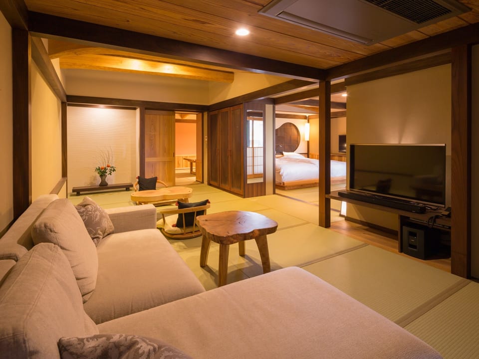 Suite,  Japanese breakfast, Check-in only between 3pm-6pm, Non Smoking | Minibar, in-room safe, WiFi (free), individually decorated