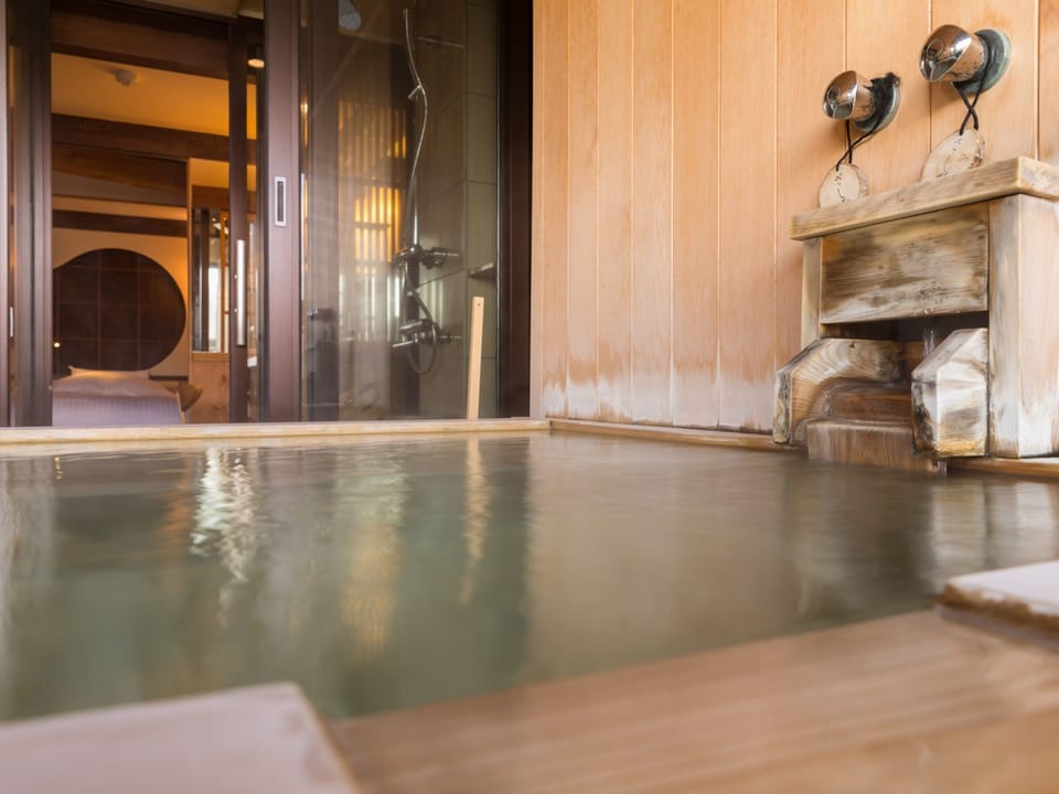 Suite,  Japanese breakfast, Check-in only between 3pm-6pm, Non Smoking | Bathroom | Separate tub and shower, deep soaking tub, free toiletries, hair dryer