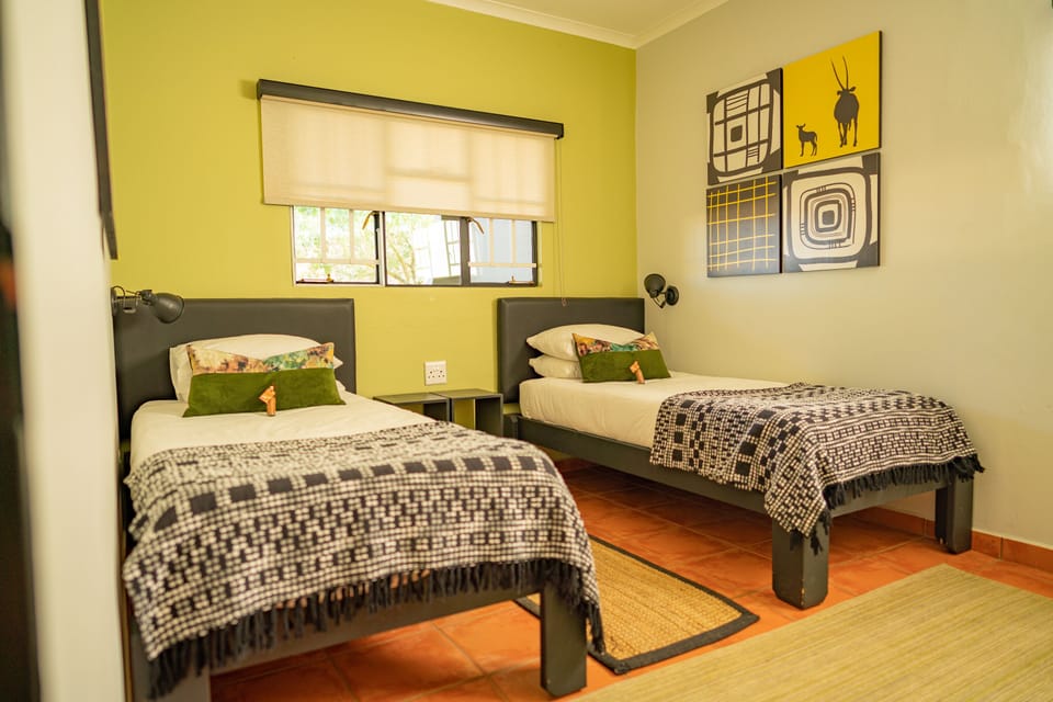 Premium bedding, in-room safe, individually decorated, bed sheets