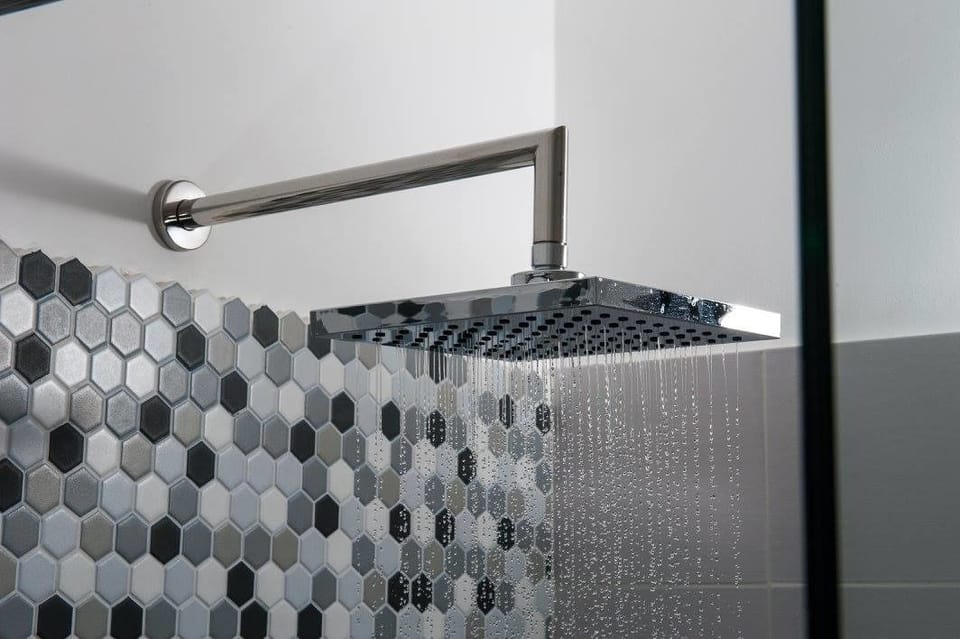 Single Room | Bathroom shower