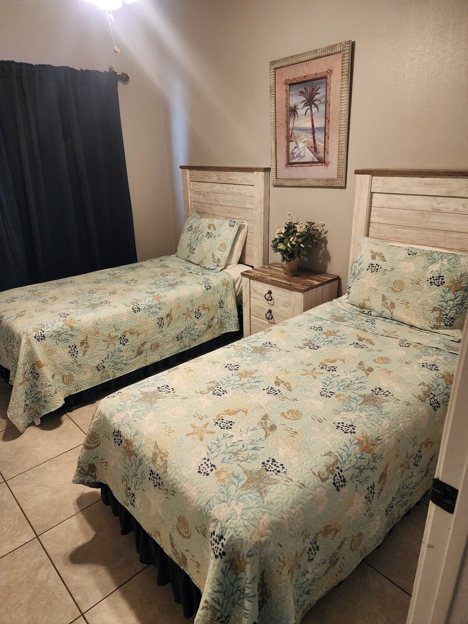 TWIN BEDS
