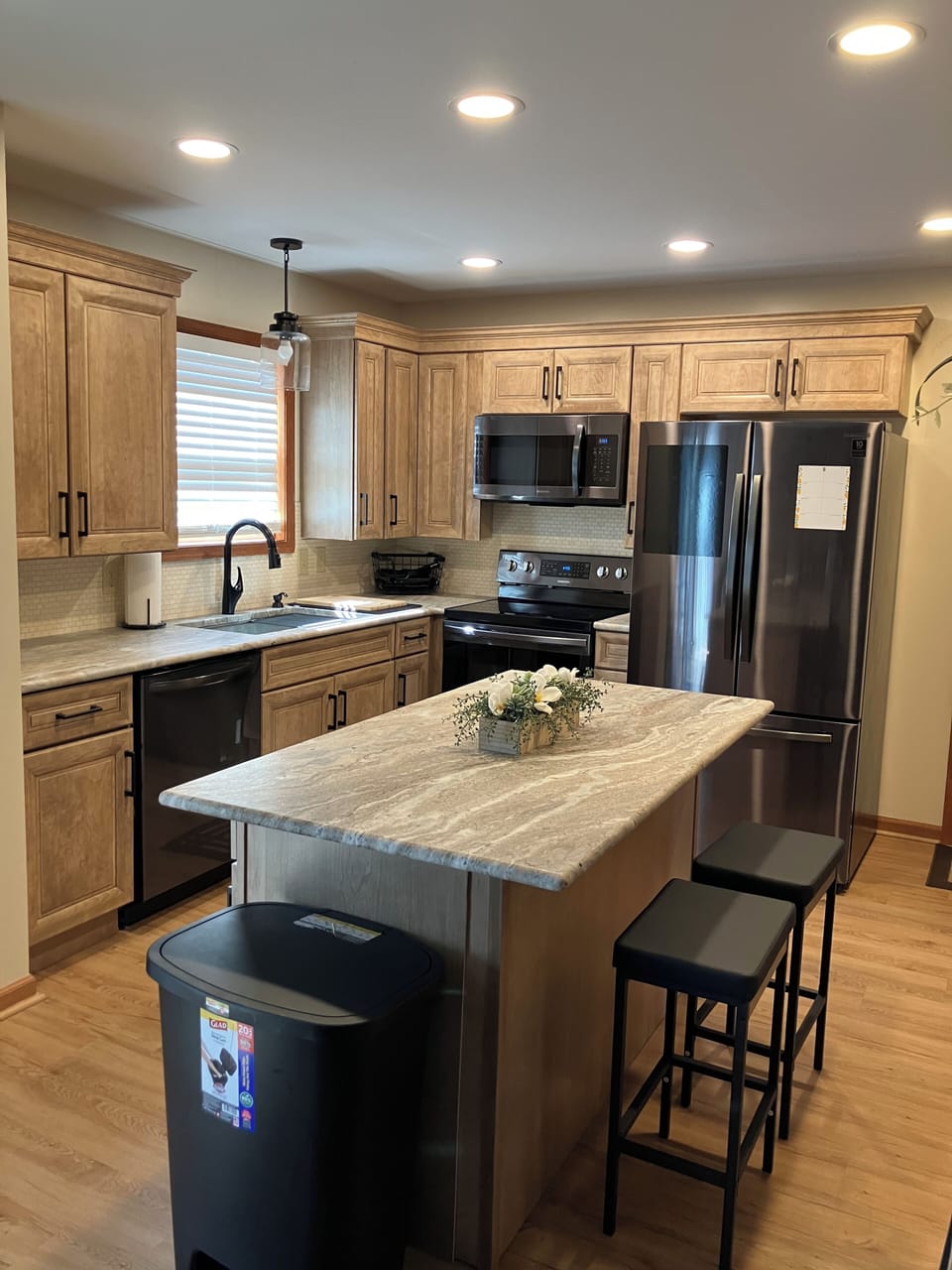 Kitchen has everything you need to call it your home
