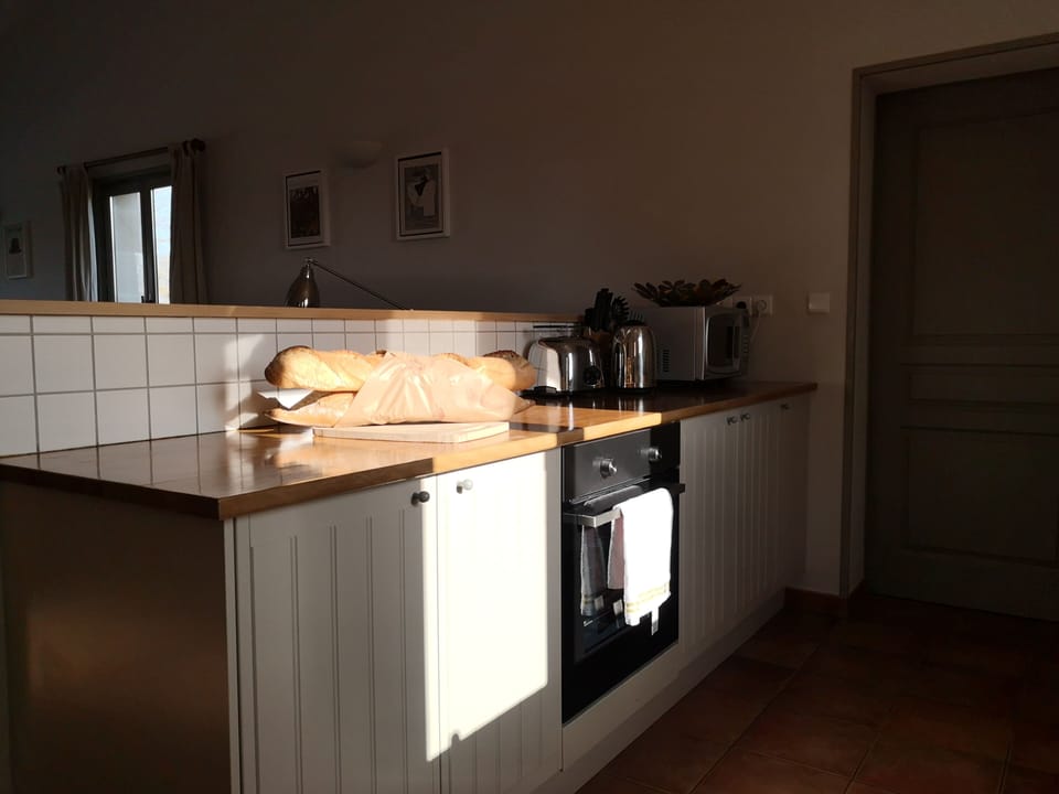 Kitchen, 