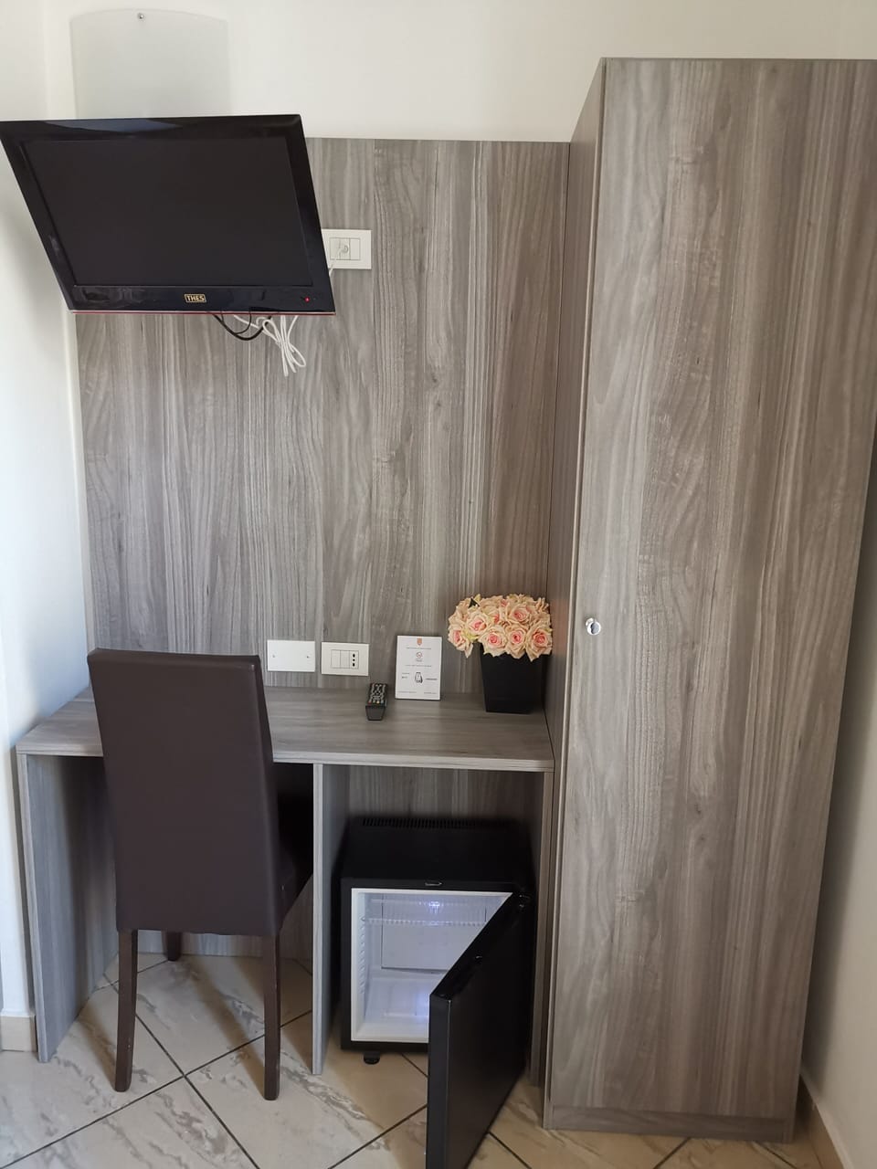 Memory foam beds, minibar, desk, blackout drapes