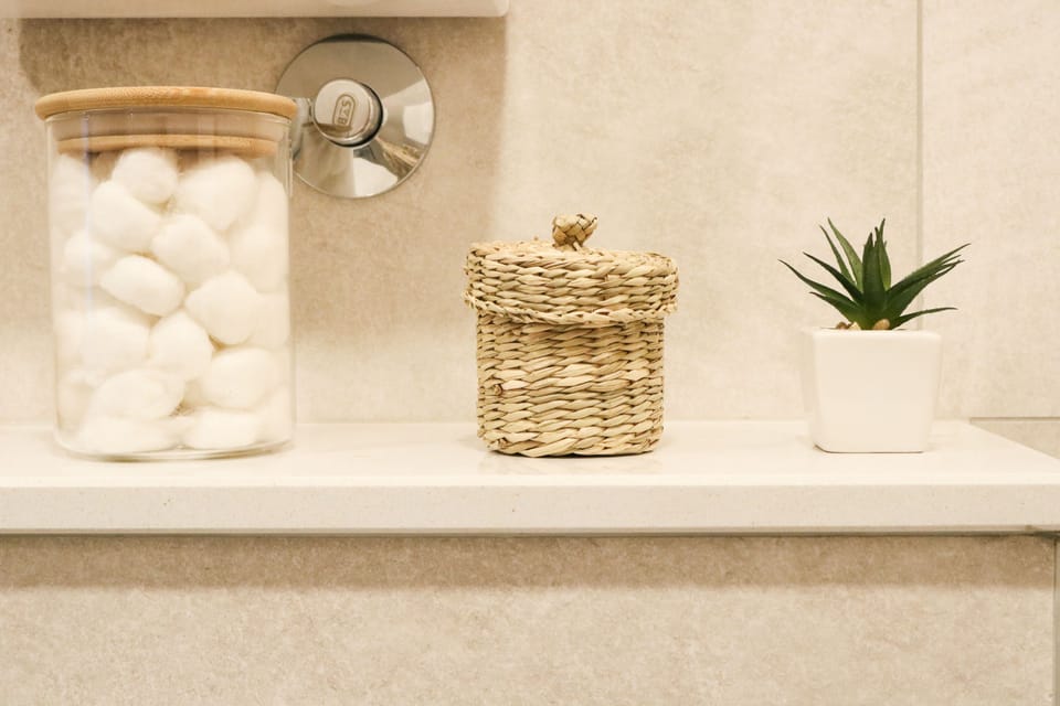 Double Room | Bathroom amenities | Shower, free toiletries, hair dryer, slippers