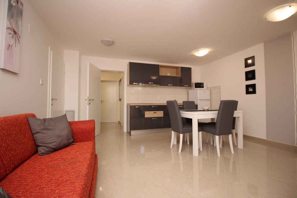 living/bedroom