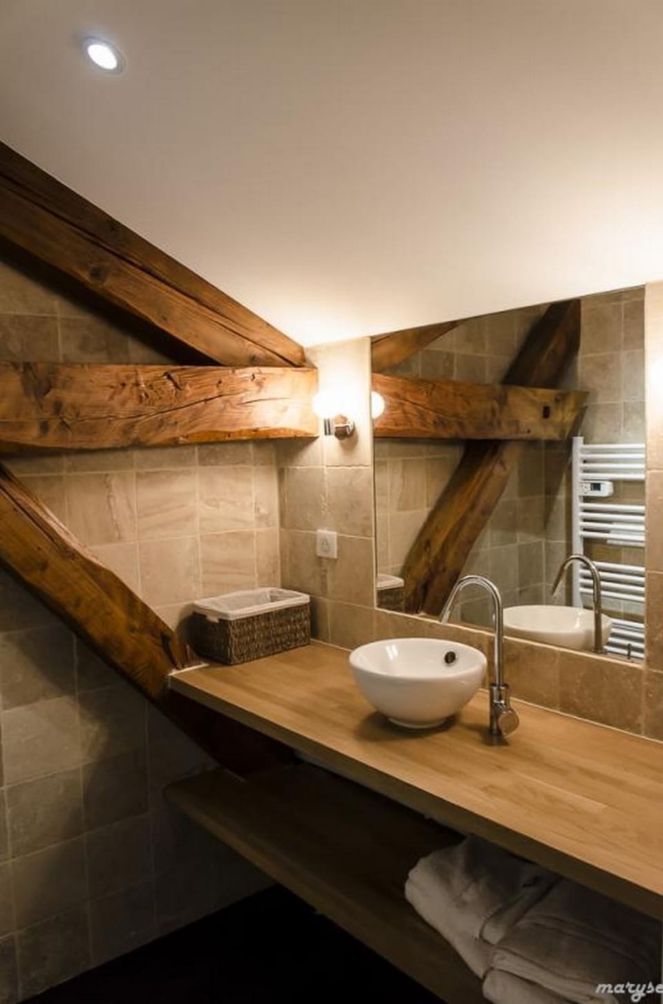 Family Quadruple Room | Bathroom | Shower, free toiletries, hair dryer, towels