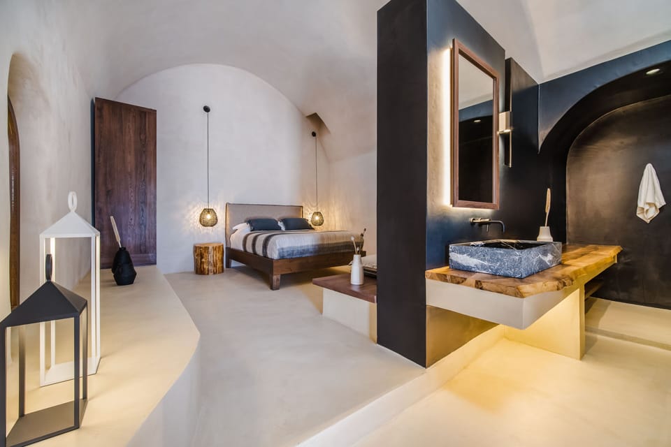 1 bedroom, premium bedding, minibar, in-room safe