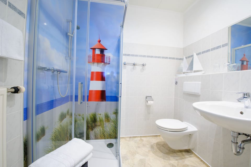 Double Room | In-room safe, individually decorated, free WiFi