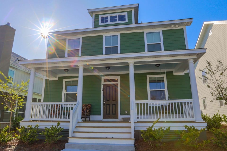 Welcome to Celtic Green, a brand new 4 bedroom home in Oak Terrace Preserve!