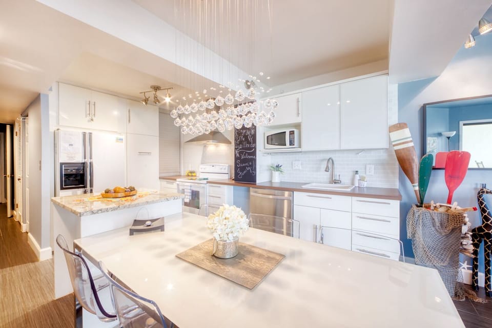 Dining Area - Bring the entire family together to dine for any meal at this inviting dining room table.