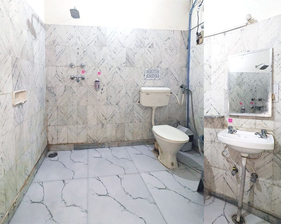 Shower, free toiletries, towels, soap