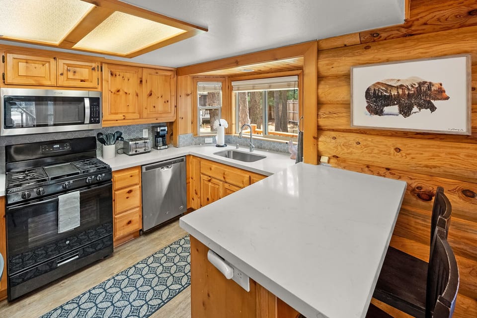 Great eat in kitchen