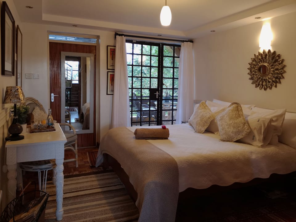 Deluxe Double Room, 1 Queen Bed, Non Smoking, Garden View | Egyptian cotton sheets, premium bedding, down comforters, pillowtop beds