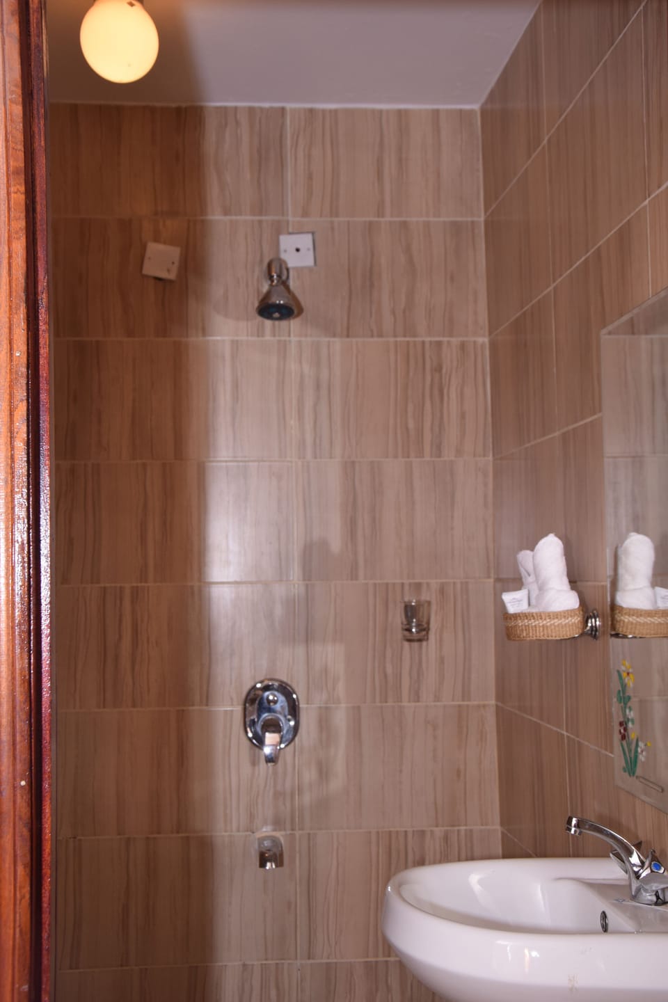 Superior Double Room | Bathroom | Shower, free toiletries, bathrobes, slippers