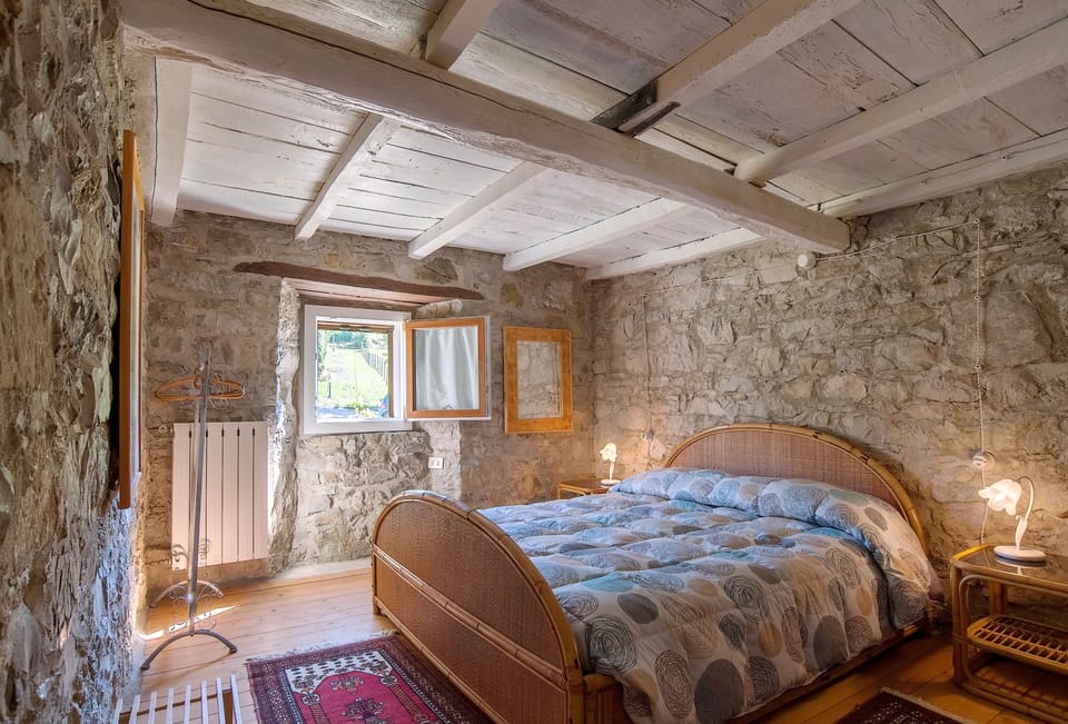Romantic Double Room, Private Bathroom, Garden View | Iron/ironing board, free WiFi, wheelchair access