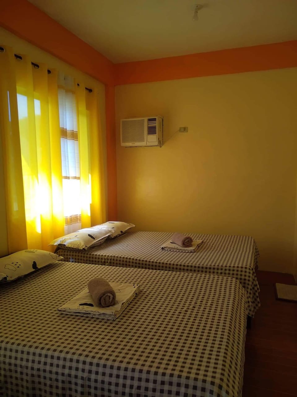 Basic Room | WiFi (free), bed sheets